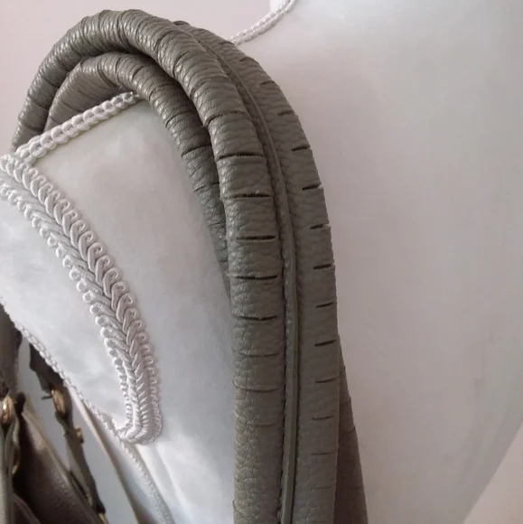 BCBG Paris Grey Pebbled Leather Shoulder Bag - Picture 7 of 11